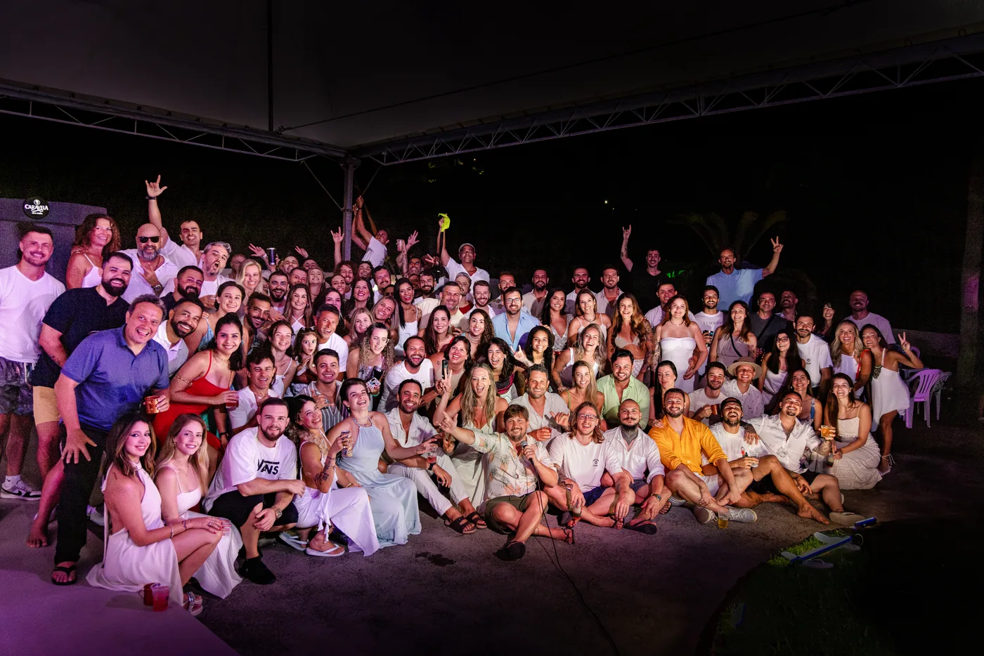 A galera reunida na festa do Boogie